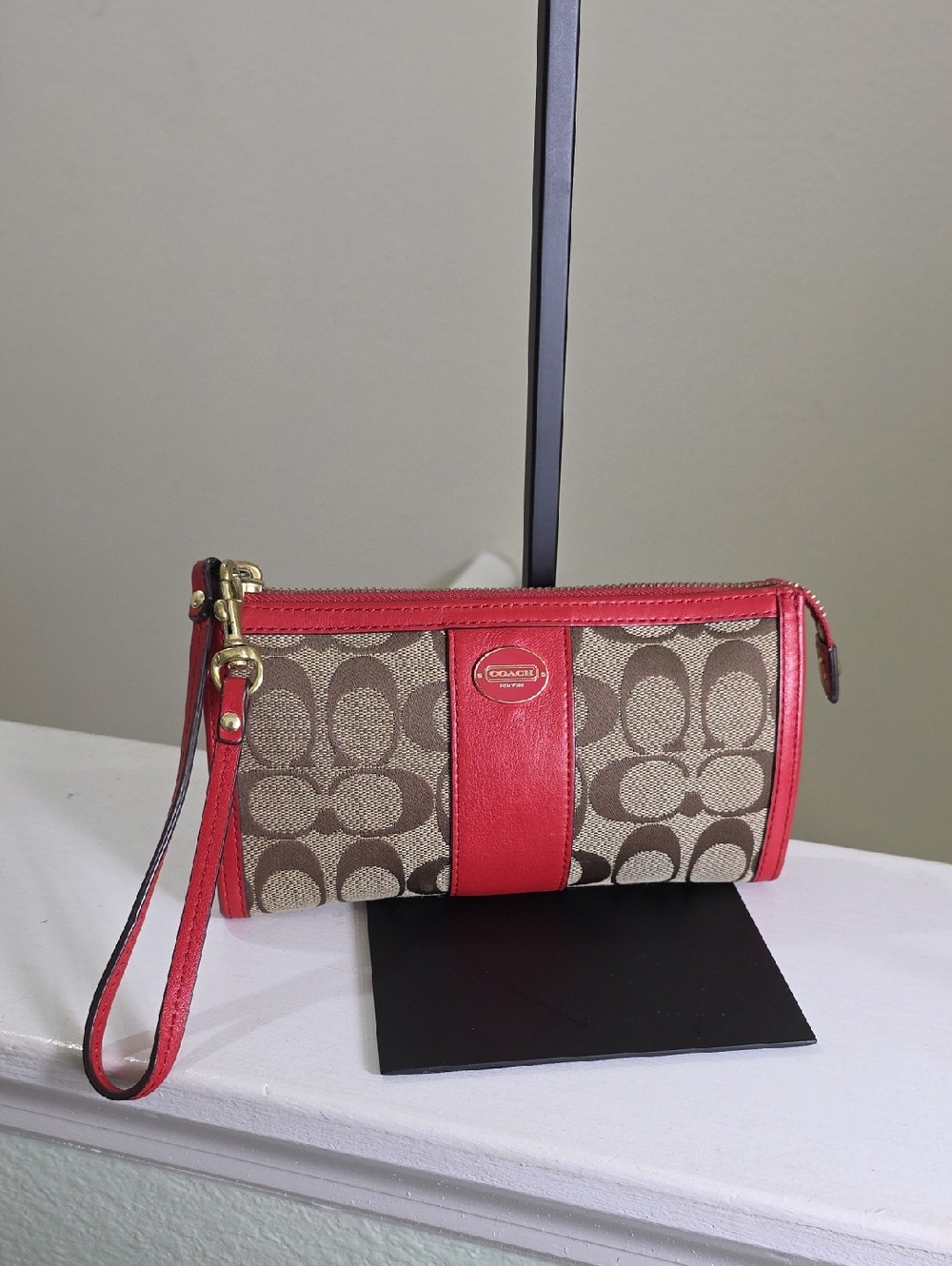 Coach Legacy Vintage Signature Zippy Wallet/ Wristlet VGUC